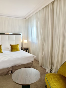 Traditional Room