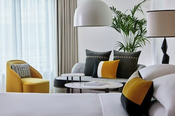 Parisian Junior Suite