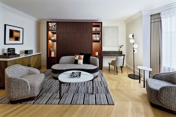 Ambassador Suite