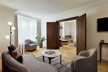 Ambassador Suite