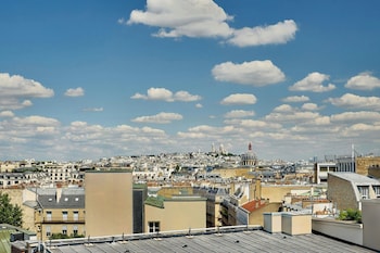Terrace City View King Room