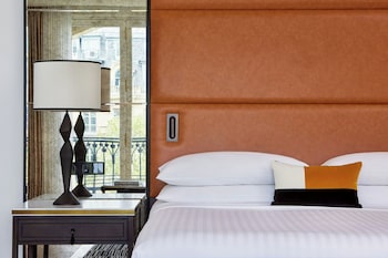 Champs Elysees view Suite