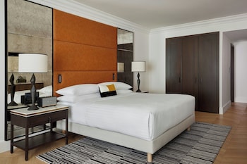 Parisian Junior Suite
