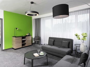 Standard Suite, Multiple Beds