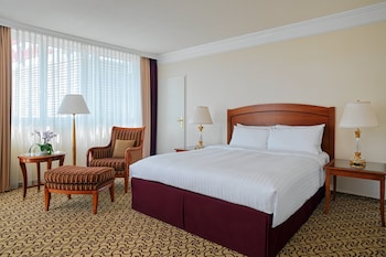 Executive Room, 1 King Bed, Executive Level