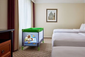 Family Room, Multiple Beds