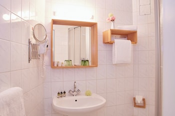Basic Single Room, 1 Twin Bed