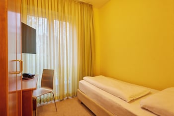 Basic Single Room, 1 Twin Bed