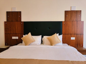 Deluxe Room, 1 King Bed