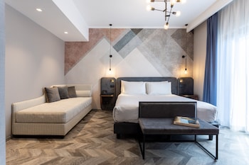 Deluxe Room, Balcony, City View