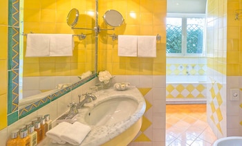 Superior Double or Twin Room, Sea View