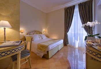 Superior Double or Twin Room, Sea View