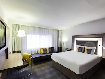 Superior Room, 1 Queen Bed with Sofa bed