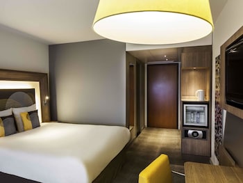 Superior Room, 1 Queen Bed with Sofa bed