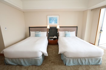 (High Floor)Yokohama Floor Luxury Ocean Twin Bay View, Non-Smoking