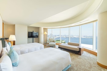 (High Floor)Yokohama Floor Grand Corner Suite Bay View, Non-Smoking 92.6sqm