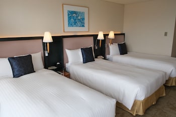 Luxury Triple Park View, Non-Smoking (bed size 97cm)