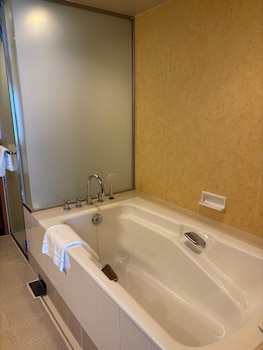 (High Floor)Yokohama Floor Grand Corner Suite Bay View, Non-Smoking 92.6sqm