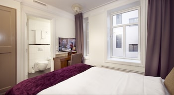 Single Room (Compact)