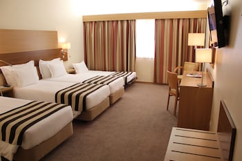 Deluxe Double Room, 1 King Bed, Non Smoking, Balcony