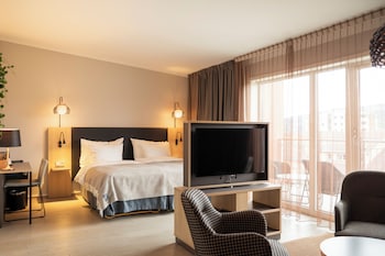 Deluxe Double Room, 1 Double Bed with Sofa bed, Non Smoking
