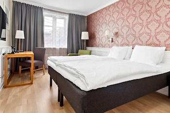 Standard Room, 1 Queen Bed, Non Smoking