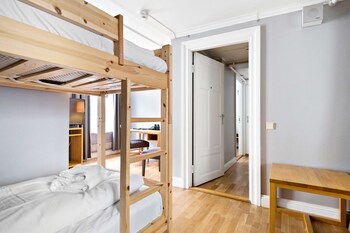 Family Room, 2 Twin Beds, Non Smoking (Bunk beds)