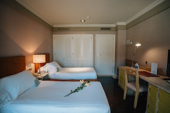 Double Room, Partial Sea View