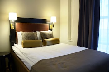 Room, 1 Double Bed (Compact)