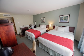 Room, 2 Queen Beds, Kitchenette (Not Pet-Friendly)
