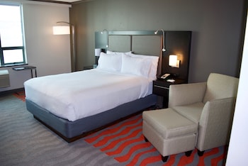 Standard Room, 1 Queen Bed, Accessible (Mobility, Roll-In Shower)