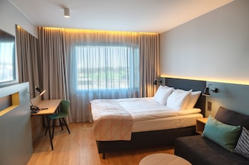 Standard Room, 1 Queen Bed (Chair Bed)