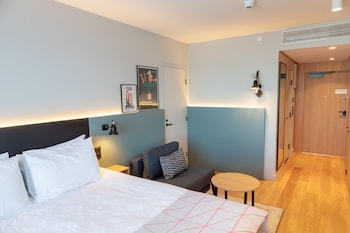 Standard Room, 1 Queen Bed (Chair Bed)
