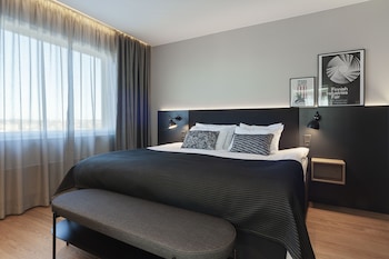 Suite, 1 Bedroom (Living Area)
