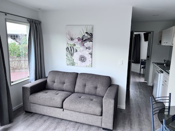 Executive Queen Spa Room
