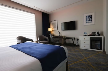 Executive Room, 1 Queen Bed, Non Smoking