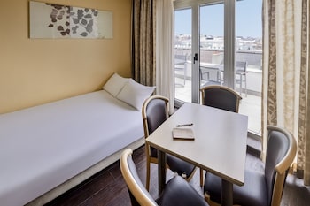 Duplex, Multiple Beds, Balcony