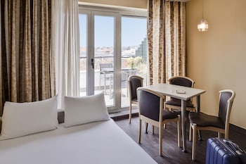 Duplex, Multiple Beds, Balcony
