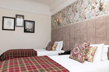 Classic Twin Room