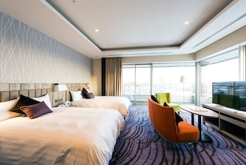 Junior Suite, 2 Double Beds, Balcony (Wing Building)