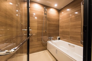 Premium Room, 2 Twin Beds (up to 3 guests)