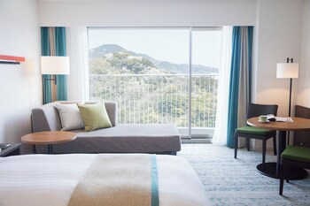 [High Floor] Superior Twin Room with Balcony, Non Smoking