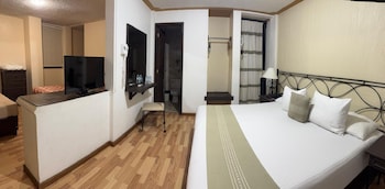 Junior Suite, 1 King Bed