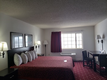 Room, 1 King Bed, Non Smoking