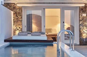 Signature Suite, 1 Queen Bed, Private Pool, Sea View