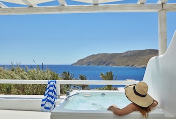 Honeymoon Suite, Sea View (With Outdoor Jacuzzi)
