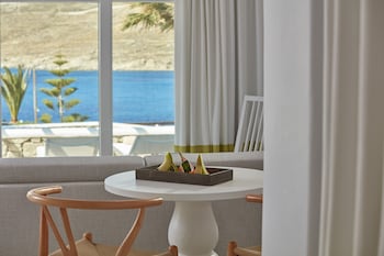 Deluxe Suite, Sea View (With Indoor Jacuzzi)