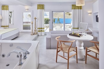 Deluxe Suite, Sea View (With Indoor Jacuzzi)