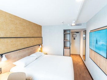 Standard Suite, 2 Double Beds, Connecting Rooms