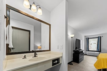Room, 1 King Bed, Mobility Accessible, Non Smoking